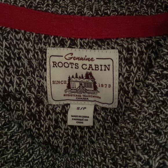 Grey and white knit scoop neck sweater from roots. Size small. Never worn. - Picture 2 of 2